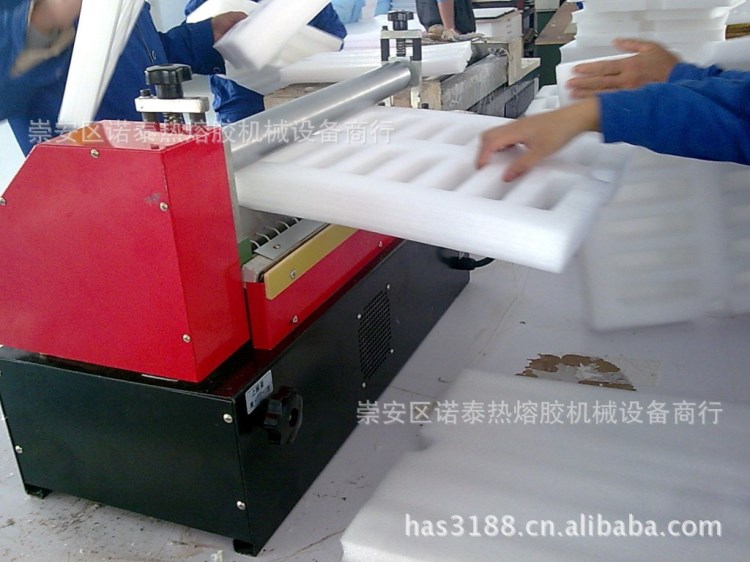 供应苏州无锡epe珍珠棉过胶机热熔胶机