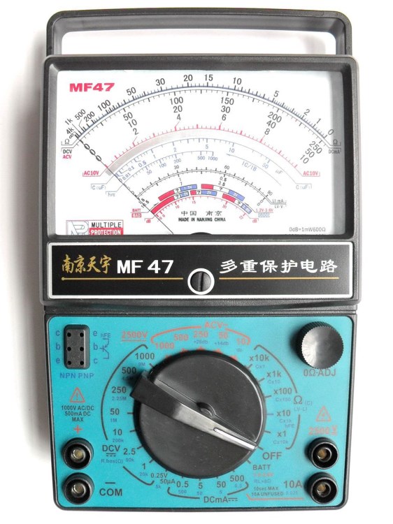 厂家批发指针式万用表mf47钳形表多功能万用表品质