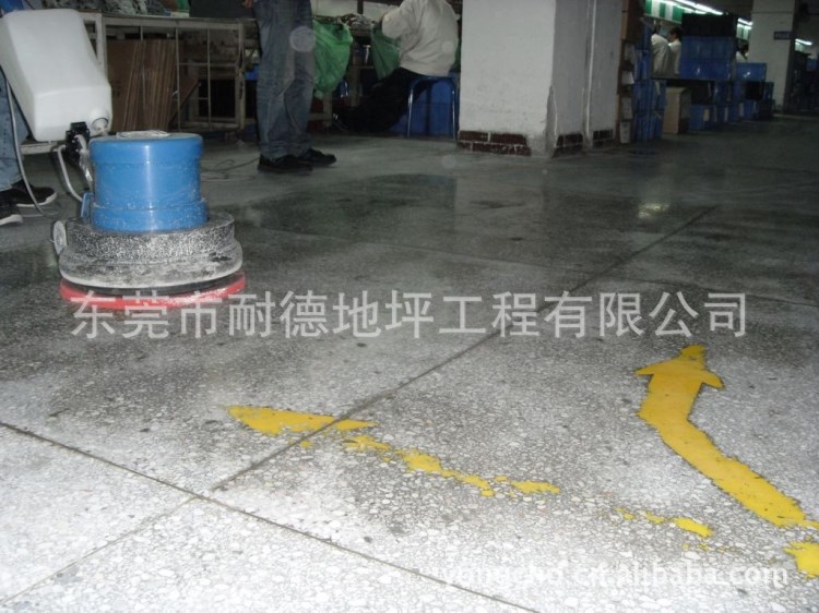 承接工廠舊地板翻新 廠房地面打磨 水磨地坪拋光打蠟工程