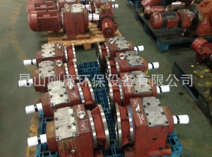【德國原裝SEW減速機】SEW R107DRE160M4斜齒輪減速機