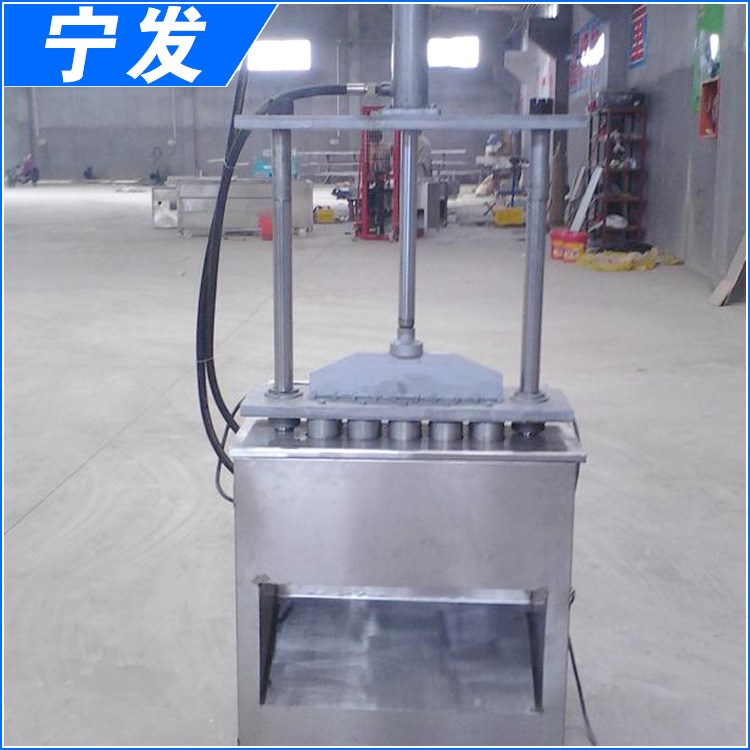 廠家供應(yīng) 屠宰加工設(shè)備 機(jī)械屠宰場(chǎng)設(shè)備 屠宰成套設(shè)備