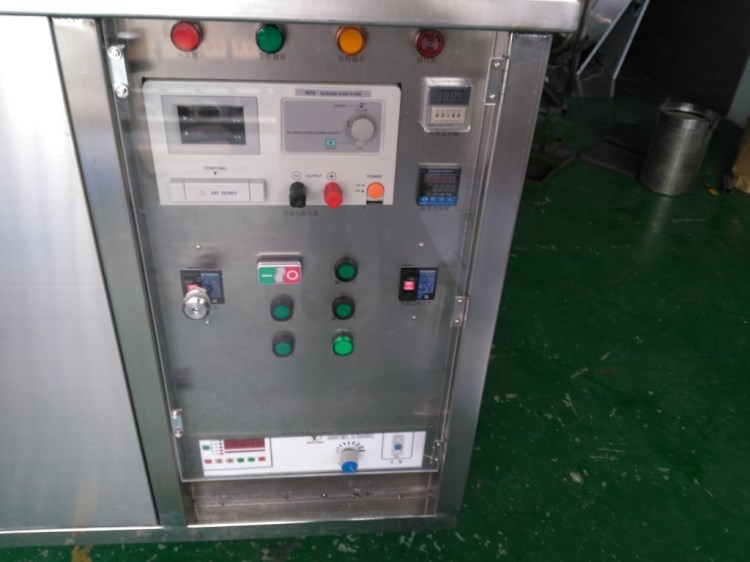 深圳化妝品模具清洗機超聲波清洗機