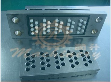 供應(yīng)硬雙鋁包裝機(jī)模具