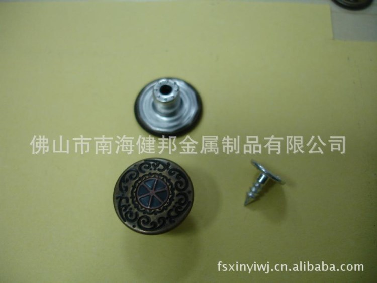 生產(chǎn)工字扣 牛仔鈕 膠芯鈕 服裝鈕扣 17MM