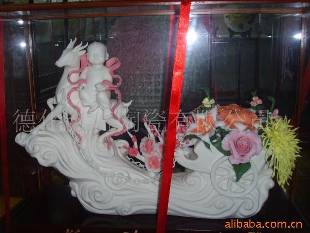 供應(yīng)陶瓷家居擺飾花盤工藝品