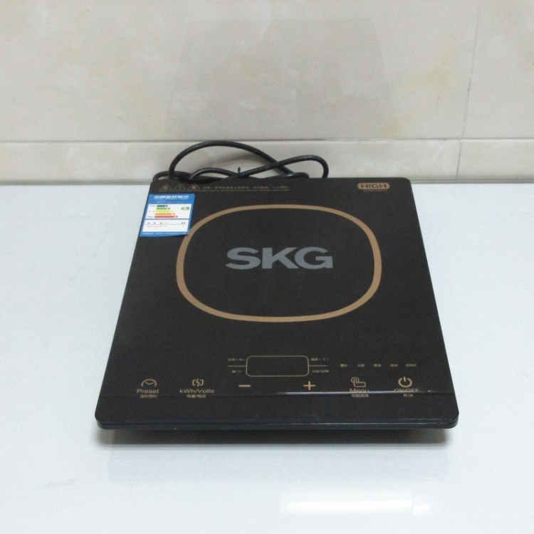 庫存處理SKG微電腦電磁爐1598   配湯鍋2100W