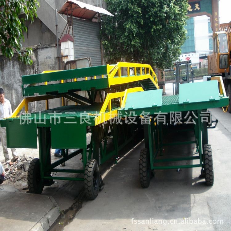 裝卸車設(shè)備|卸車機械|裝車平臺|叉車輸送移動貨架