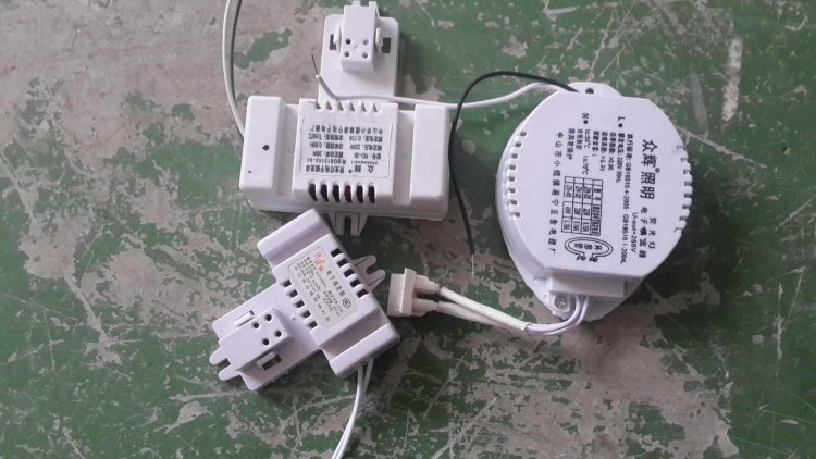整流器  吸頂燈2D燈管21W38W55W整流器