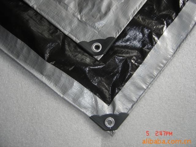 PE布黑银色塑料篷布  Black and silver plastic tarpaulins