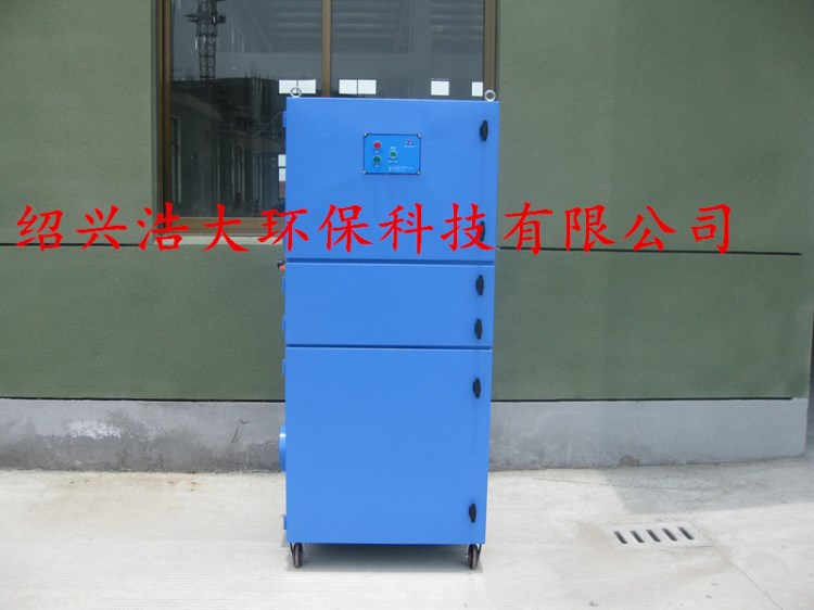 供應HJL-2200濾筒式除塵器，脈沖式粉塵收集器，布袋式收集器，
