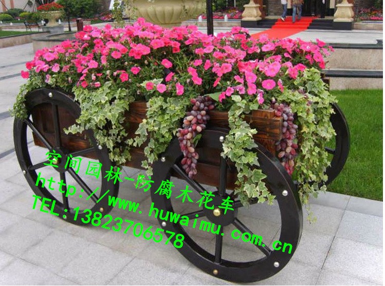 生產(chǎn)戶外木制花車 炭化花車 流動實木花車 園林實木花車