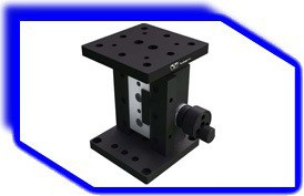 精密型手動升降臺: SS70-25臺面尺寸70mm×70mm，升降行程25mm