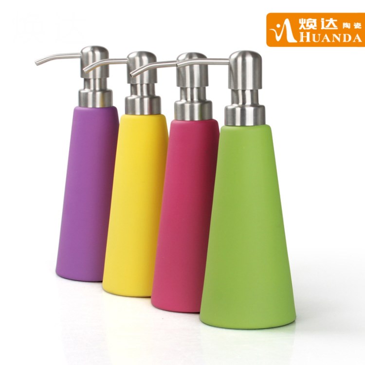 創(chuàng)意圓錐形陶瓷帶噴頭乳液瓶 浴室用品 家用廁所洗手液瓶定制
