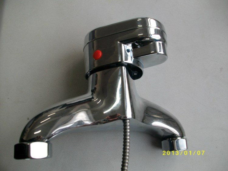 專用生產電動混水閥水控淋浴龍頭混水系統電動水閥