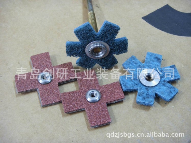【供應】不織布磨頭 帶柄纖維輪 百潔布拋光輪 （圖）