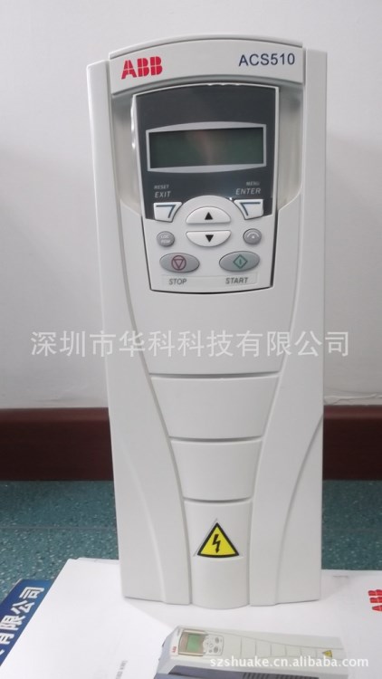 ACS800-04-0100-7+P901