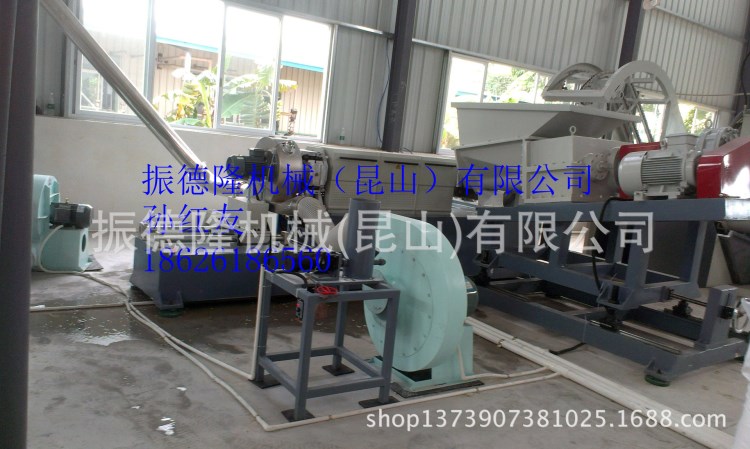 配75升|110升|150升密煉機組用150|180單螺桿造粒機