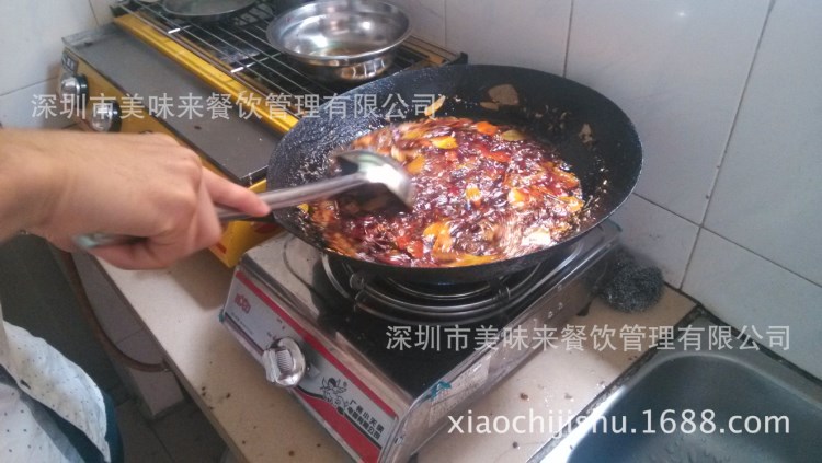 阿吉婆麻辣燙  自制麻辣燙 麻辣燙圖片 麻辣燙師傅