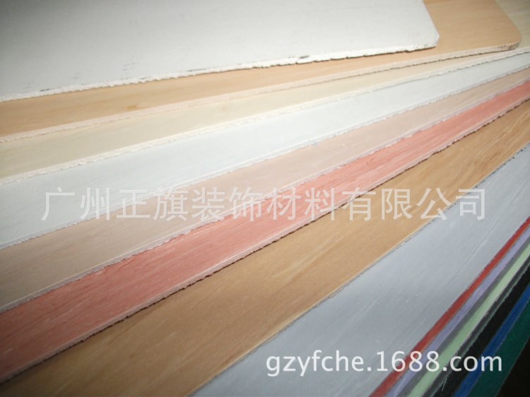 廣州現(xiàn)貨供應(yīng)耐磨PVC地板醫(yī)院圖書館專用pvc塑膠地板同質(zhì)透心地板