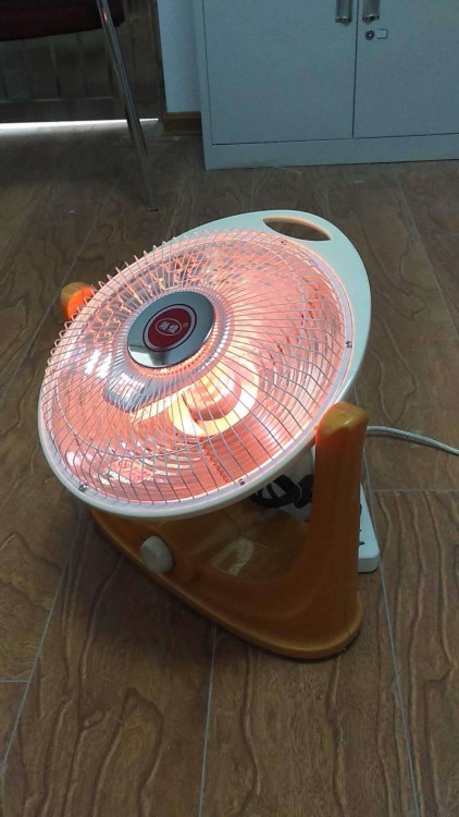 電烤爐廠家批發(fā) 立式電暖器 中花籃取暖器