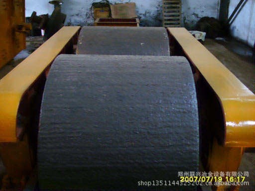 鄭州設備廠供攀枝花煤業齒滾破 齒輥式破碎機型號對輥破碎機價格