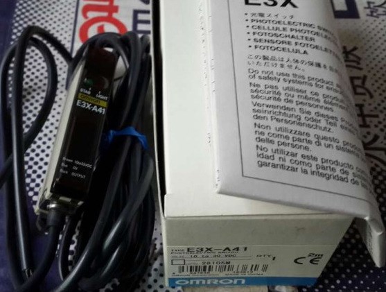 光電開關 E3X-A41 光纖放大器現貨全新型號