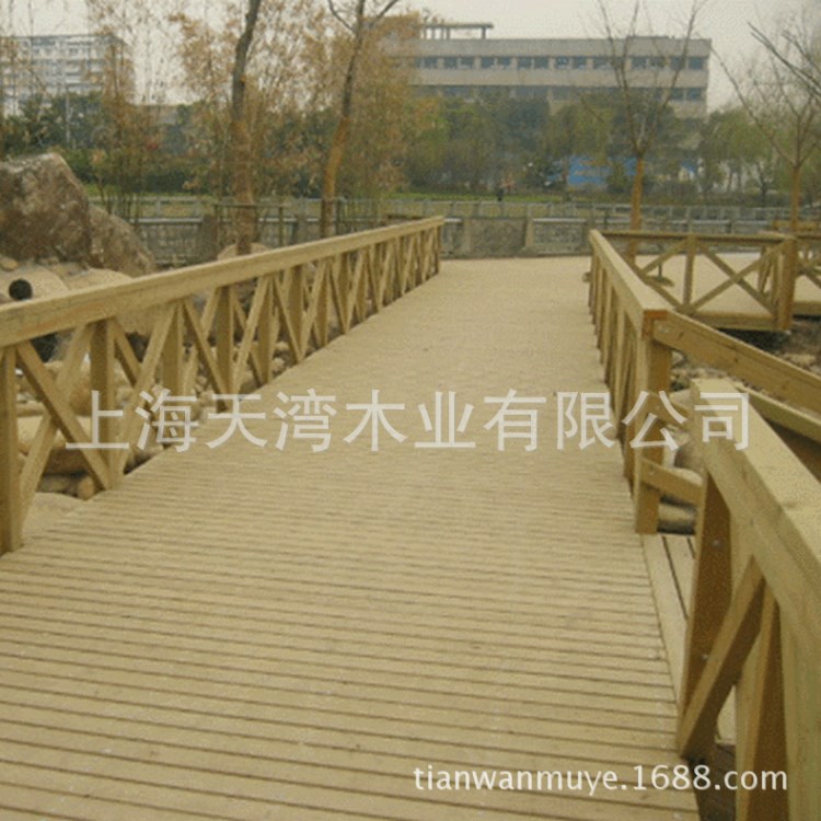 廠家推薦  南方松防腐木 防腐木板材 防腐木價格