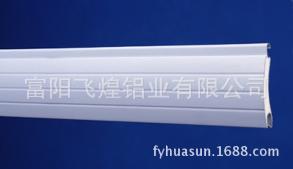 廠家直銷 環(huán)保發(fā)泡型材 建筑裝修裝飾材型材