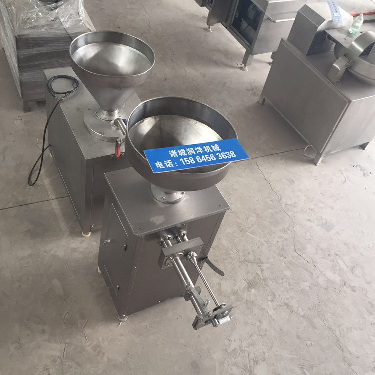 諸城潤洋全自動(dòng)定量扭結(jié)灌腸機(jī)  諸城食品機(jī)械灌腸機(jī)生產(chǎn)廠家