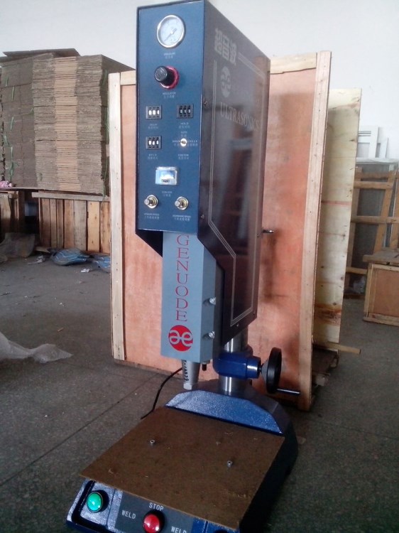 熔接機超聲波無紡布超聲波焊接機設(shè)備