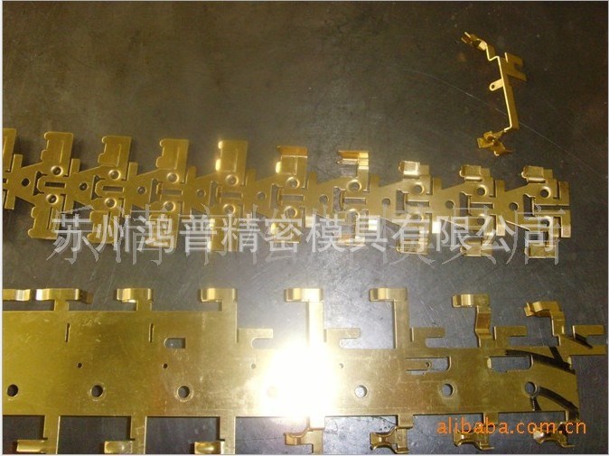 提供模具設計制造，慢絲。中絲加工。精密管端末成型模具