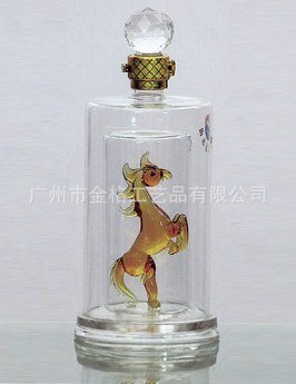 工藝酒瓶，藝術(shù)玻璃酒瓶，馬瓶，動物酒瓶