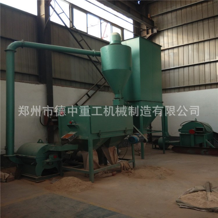大型木粉機價格    新型節能帶除塵環保型木粉機     中藥材制粉