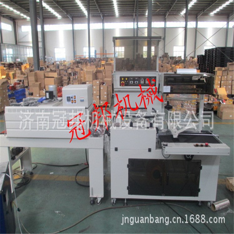 PE收縮包裝機(jī) 保溫材料收縮機(jī) 紙箱收縮機(jī)