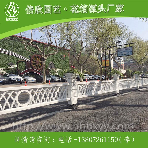 貴州花箱廠家直銷弧形園藝pvc微發(fā)泡板花箱市政工程綠化隔離花盆