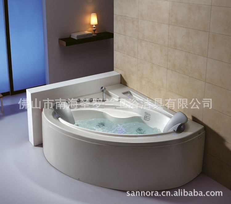 供應(yīng)亞克力單人沖浪按摩浴缸Jacuzzi