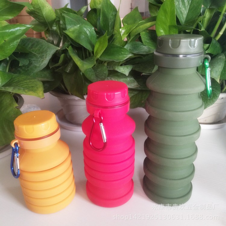 廠家直銷創(chuàng)意伸縮水杯硅膠折疊杯戶外運(yùn)動騎行隨手杯環(huán)保簡易水瓶