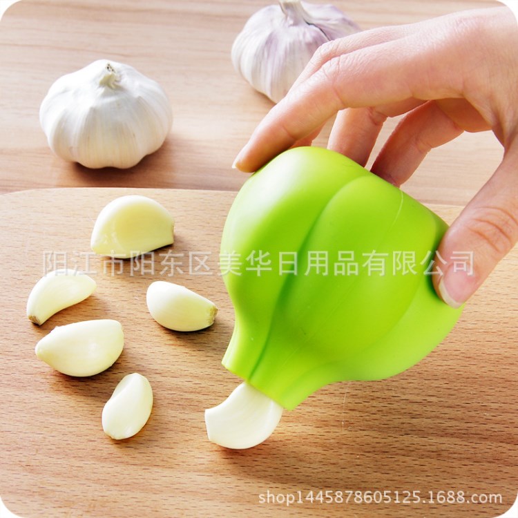 廚房硅膠剝蒜器 大蒜造型剝皮器 去皮器 創(chuàng)意廚房工具手動去皮機