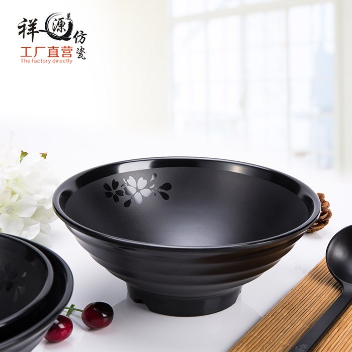 仿瓷餐具大碗面碗黑色碗磨砂包邊密胺碗味千拉面中的特色面碗