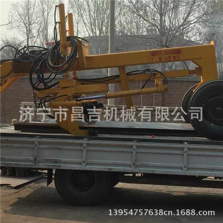 不斷改進(jìn)新產(chǎn)品 車橋式公路拌和機(jī) 冷再生工程機(jī)械