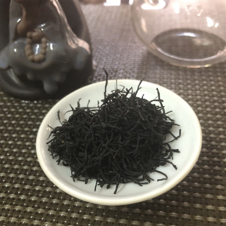 貨源產(chǎn)地廠家直銷正山小種 品質(zhì)款高山散裝紅茶茶葉批發(fā)500g