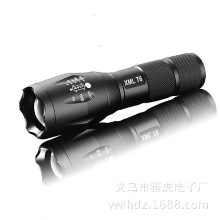 獵虎自行車手電T6手電強(qiáng)光遠(yuǎn)射變焦充電強(qiáng)光電筒單車燈配件 批發(fā)