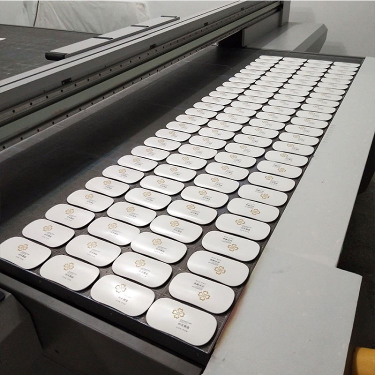 电子产品塑料外壳logo图案高品质uv平板喷墨印刷加工彩色打印