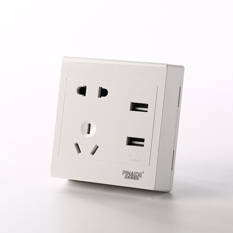 誠信廠家生產供應 明裝-五孔USB 墻壁插座手機充電 電源開關面板