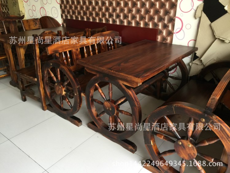 碳化雙人車輪桌椅室外防腐庭院餐桌椅桌實木餐廳酒吧咖啡廳三件套