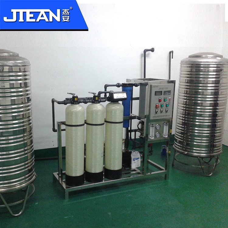 800G小型RO反滲透水機(jī)水處理工廠學(xué)校直飲水主機(jī)凈水設(shè)備