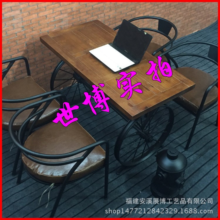 LOFT復(fù)古鐵藝車輪桌 咖啡廳 酒吧實(shí)木水管桌餐桌 奶茶店桌椅定制