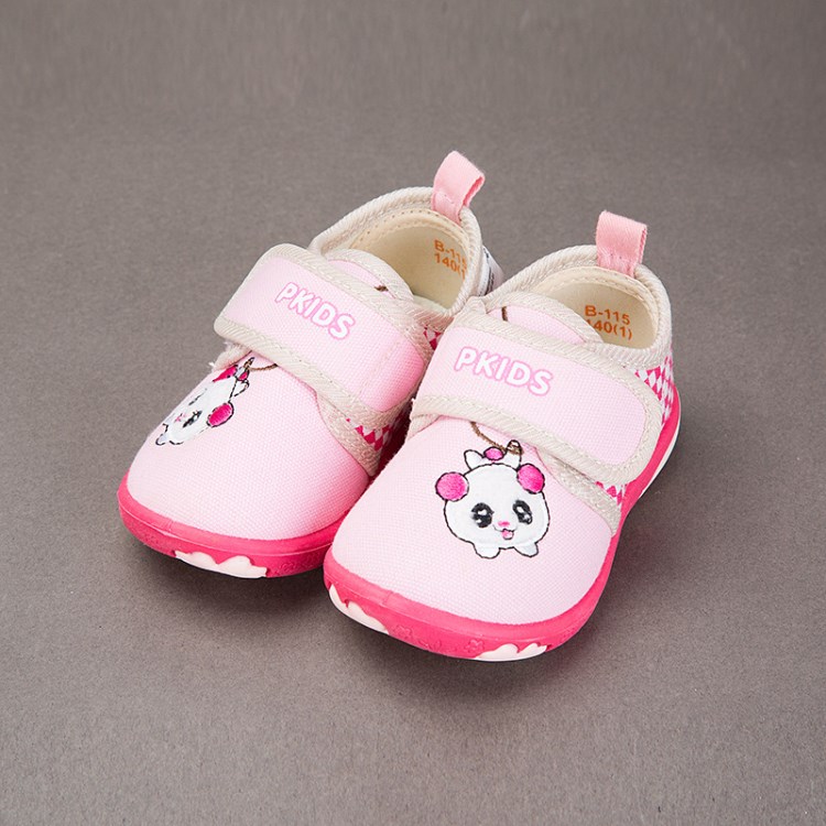 卡通女童1-3歲鞋耐磨防滑環(huán)保TRP鞋底人體工學(xué)護(hù)足墊透氣吸汗腳套