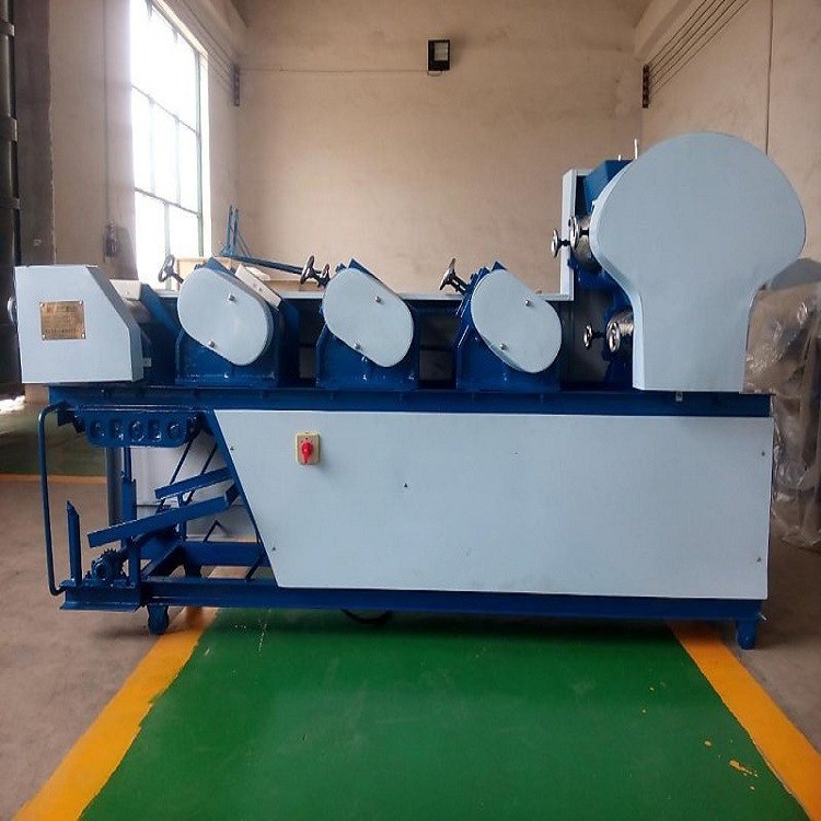 河北大型掛面機(jī) 鮮濕面條一體米面機(jī)械壓面機(jī)創(chuàng)業(yè)設(shè)備批發(fā)零售