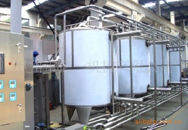 實力商家定做大功率乳品發酵設備不銹鋼乳品攪拌儲存罐